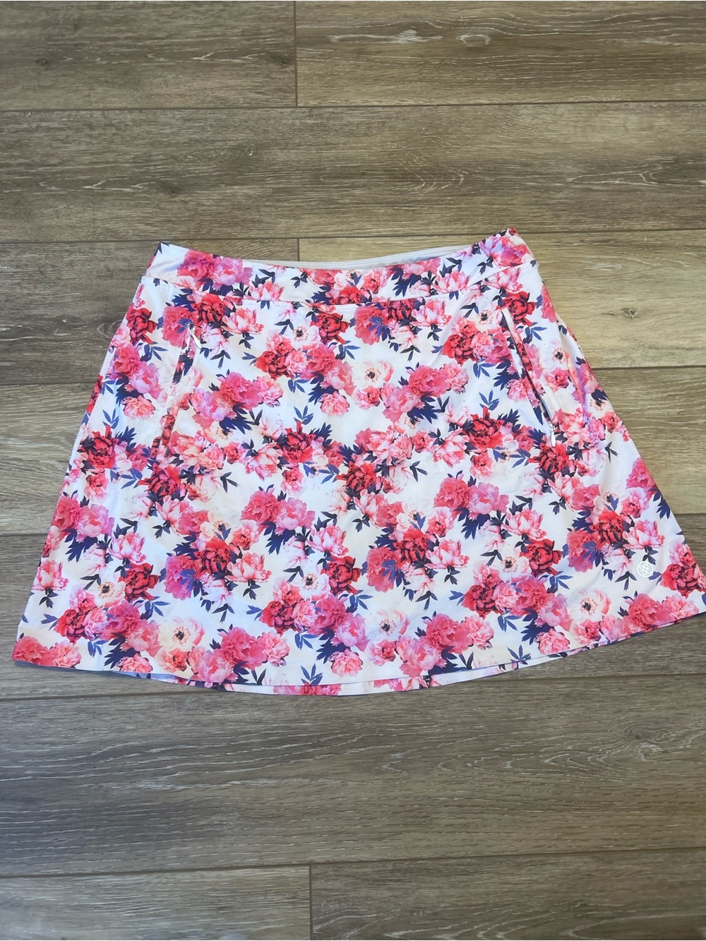 G/FORE White A-Line Skirt with Pink Floral Print